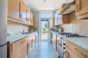 Kitchen- click for photo gallery